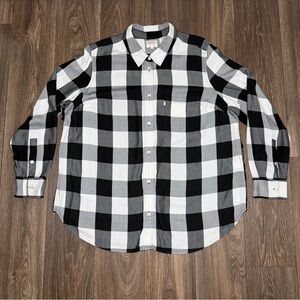 Levi's Black and White Plaid women’s Shirt size 2x